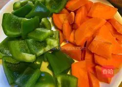 Illustration of Chestnut Braised Chicken 5