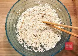 Illustration of making glutinous rice eggs 3