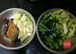 Illustration of braised goose with sauce 3