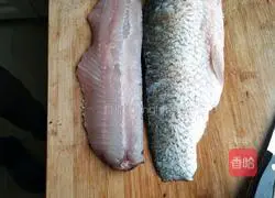 Illustration of how to make spicy boiled fish 2