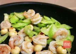 Recipe for Lily and Celery Shrimps 6