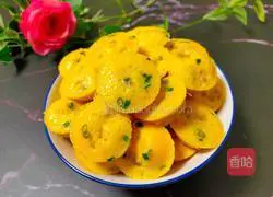 Illustration of how to make winter bamboo shoots and minced meat egg balls 10