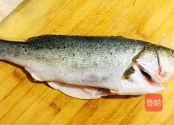 How to make steamed sea bass Illustration 1
