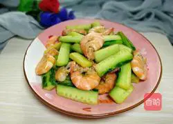 Illustration of how to make shrimp and cucumber strips 12