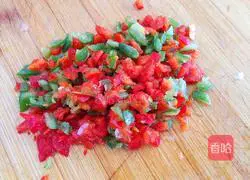 Illustration of ants climbing a tree 5