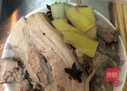 Illustration of how to make braised pork 2