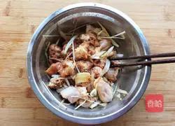 Illustration of how to make fried chicken nuggets 4