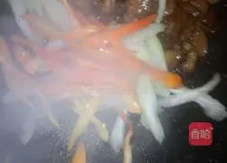 Illustration of how to make fried meat with celery 11