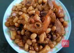 Illustration of how to make pig's feet stewed with peanuts 8