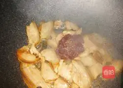 Illustration of how to make twice-cooked pork with hot pepper 8