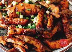 Illustration of how to make dry pot chicken wings 5