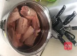 Illustration of how to make braised beef 1