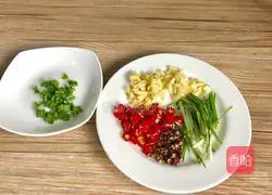 Illustration of how to make crispy spicy fish fillets 7