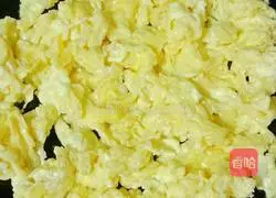 Illustration of how to make tomato and egg bento 4