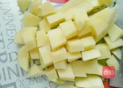 Illustration of how to cook pork ribs with potatoes 3