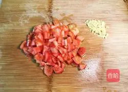 Illustration of how to make peas with rotten meat in tomato sauce 3