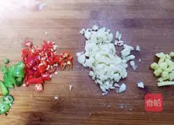 Illustration of the family version of boiled pork 4