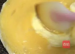 Illustration of how to make chicken cake 7