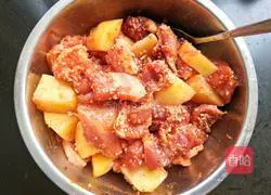 Illustration of how to make steamed pork with vermicelli 10