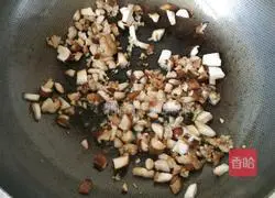 Illustration of how to cook tofu with mushrooms and minced meat 9