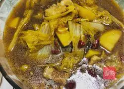 Illustration of how to make pork, cabbage and potato vermicelli stewed 7