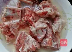 Illustration of how to cook taro braised pork ribs 1