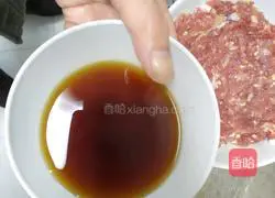Illustration of how to make soda meat 5 
