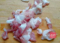 Illustration of how to make fried lotus root and meat 3