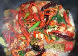 Illustration of how to make spicy crayfish 9