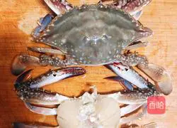 Illustration of how to make stir-fried crabs with ginger and green onion 1