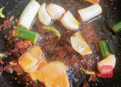 Illustration of how to make spicy chicken feet 4