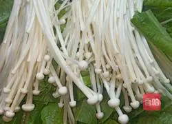 Illustration of how to make boiled pork slices 3