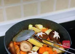 Illustration of how to make chicken wings and prawn burgers 6