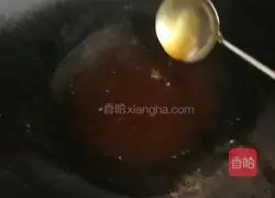 Illustration of Braised Pork Knuckles 4