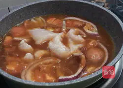 Illustration of how to make tomato, dragon and fish 7