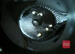 Illustration of how to make fish head with chopped pepper 11