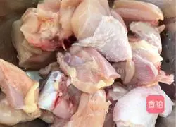 Illustration of how to make spicy chicken 2