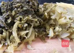 Illustration of how to make sauerkraut fat sausage 4