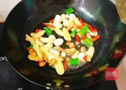 Illustration of how to make spicy crayfish 6