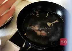 Illustration of how to make Qingbo meatballs 6