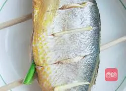 Illustration of how to make frozen fish 2