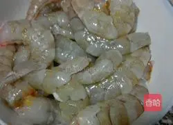 Illustration of how to make fried shrimps with broccoli 2