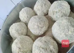 Illustration of how to make fat-reduced wild vegetable dumplings 5