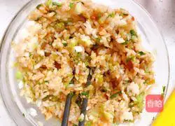 Illustration of how to make Northeastern vegetable buns 9