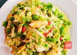 Illustration of how to make fried eggs with green pepper 5