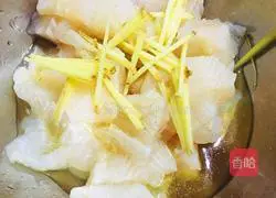 Illustration of how to make sweet and sour fish cubes 1