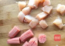 Illustration of how to make chicken popcorn 1