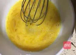 Illustration of how to bake goose eggs with chun buds 7