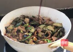 Illustration of how to make stir-fried pork belly with eggplant 14