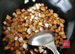 Illustration of how to make fried pasta 10